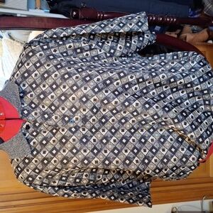 Pre-owned Like-new Este's for the discriminating Portland Oregon Size XL